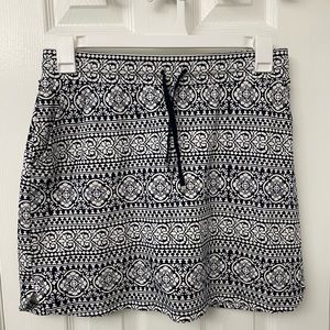 Navy blue and white cotton skort